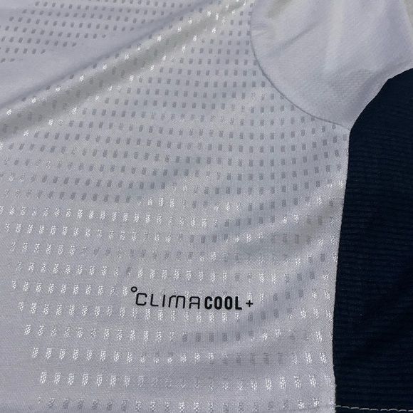 ARGENTINA 2026 ORIGINAL Adidas Training Soccer Jersey FIFA World Cup Size XL - Picture 6 of 11